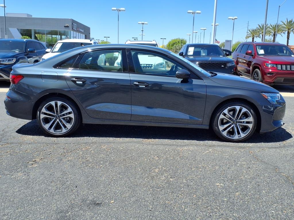 Vehicle image 4 of 34