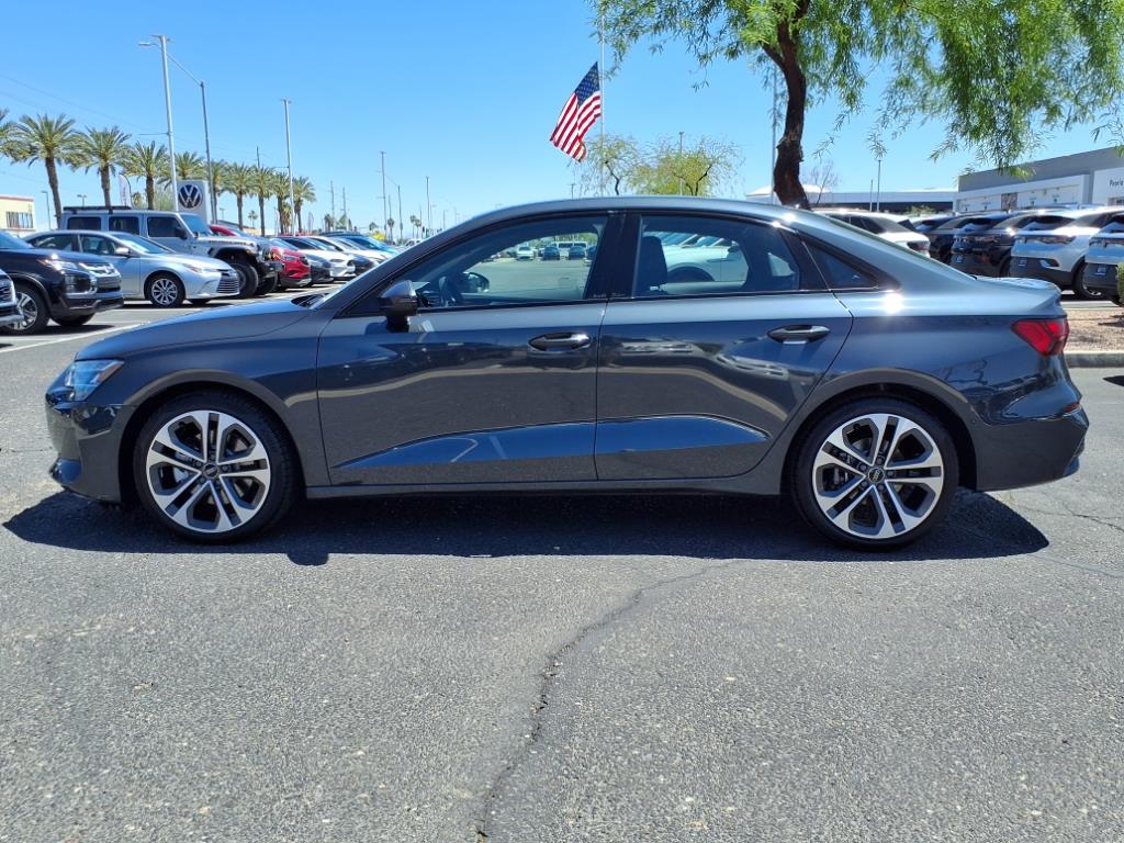 Vehicle image 8 of 34