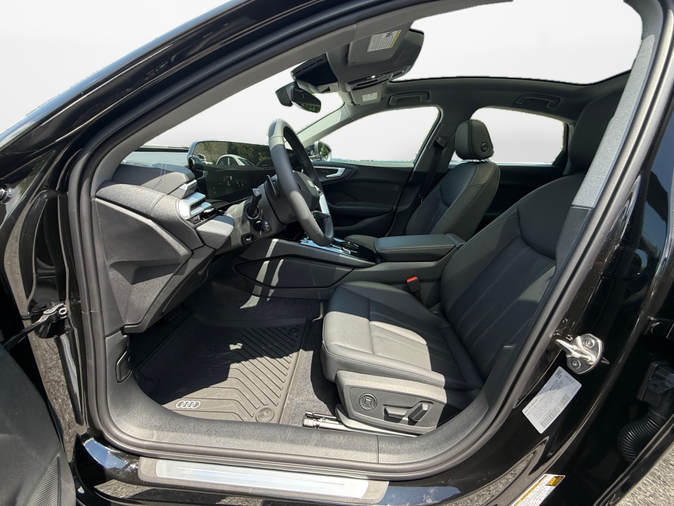 Vehicle image 19 of 35