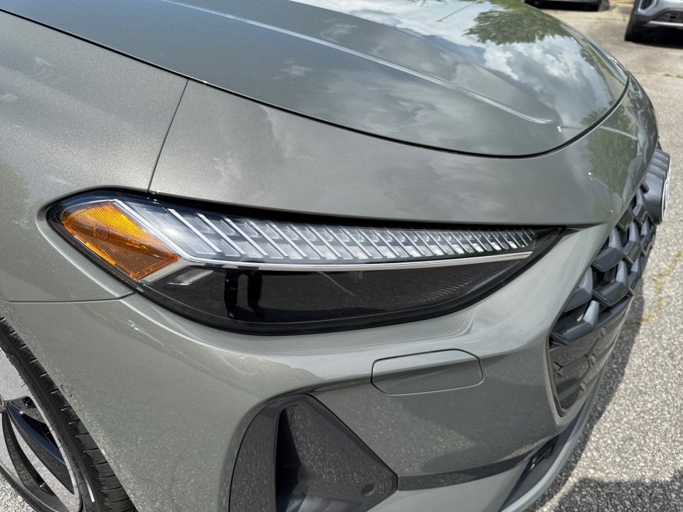 Vehicle image 24 of 35