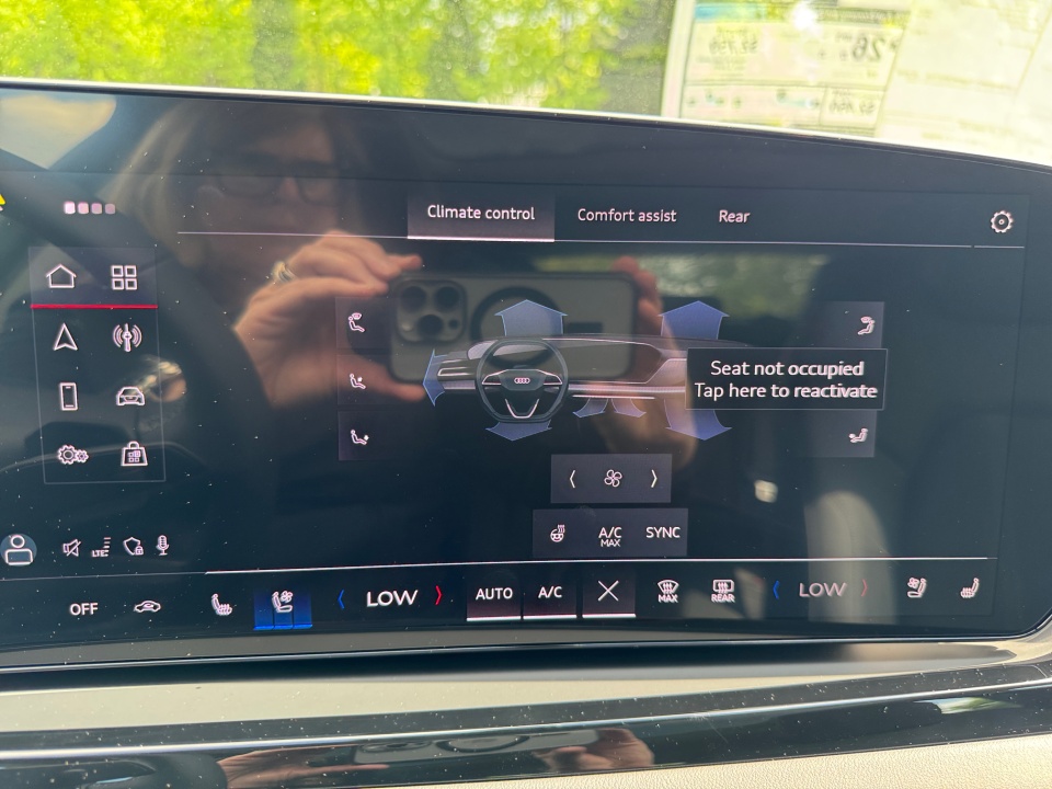 Vehicle image 18 of 35