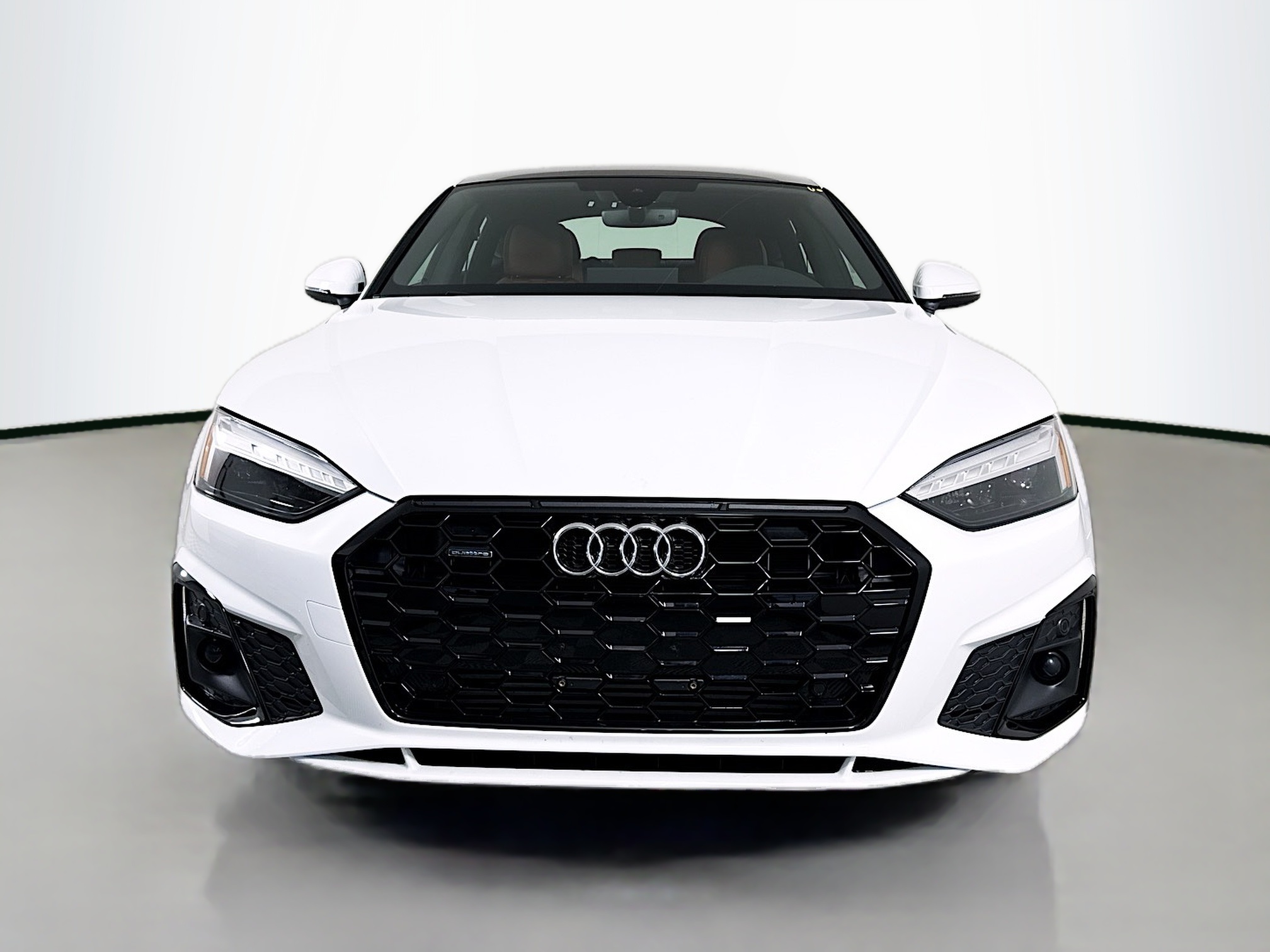Vehicle image 2 of 31
