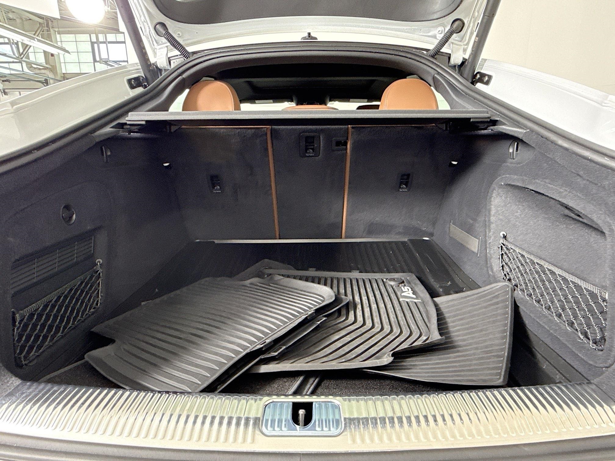 Vehicle image 11 of 31