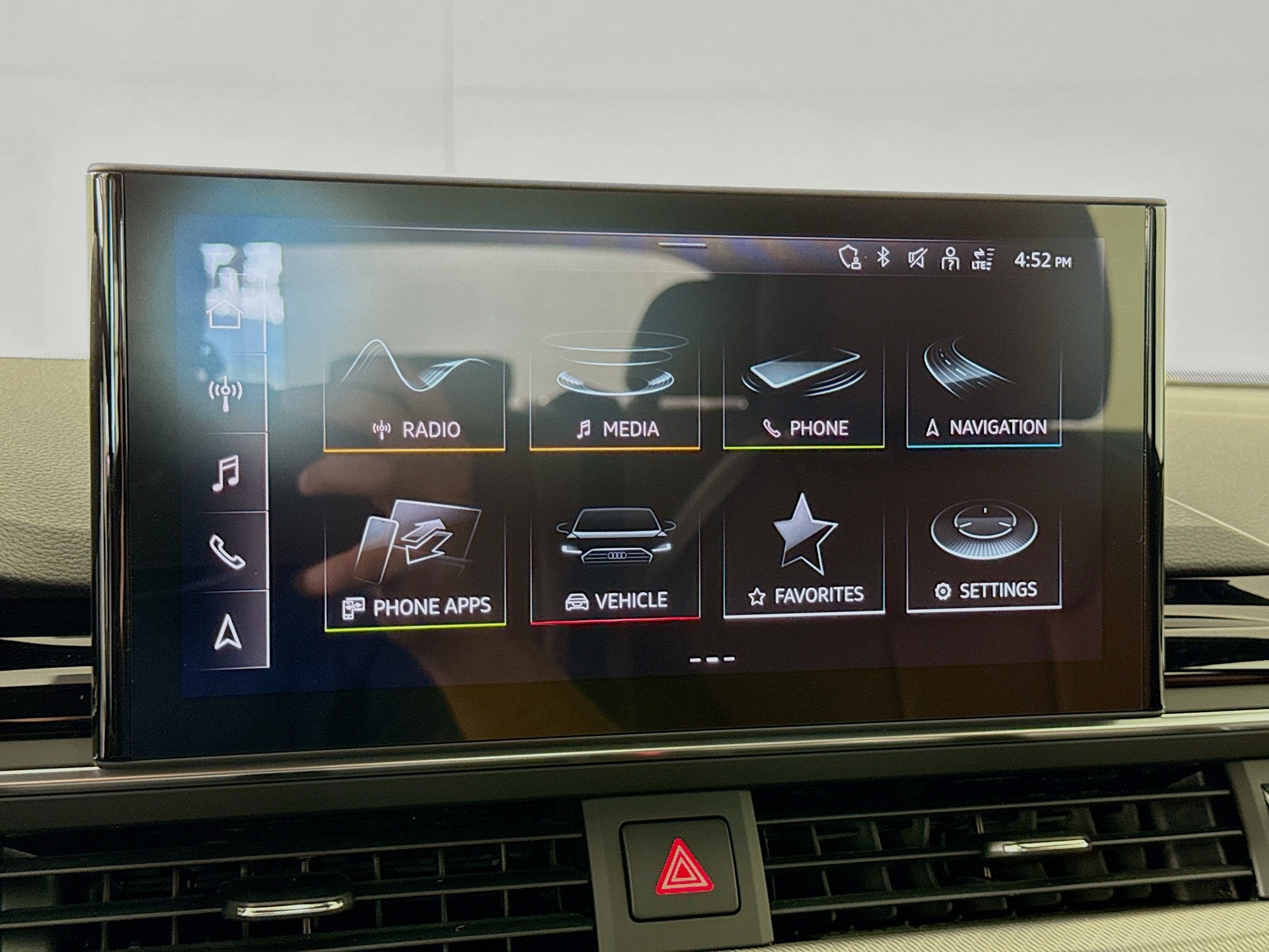 Vehicle image 23 of 31