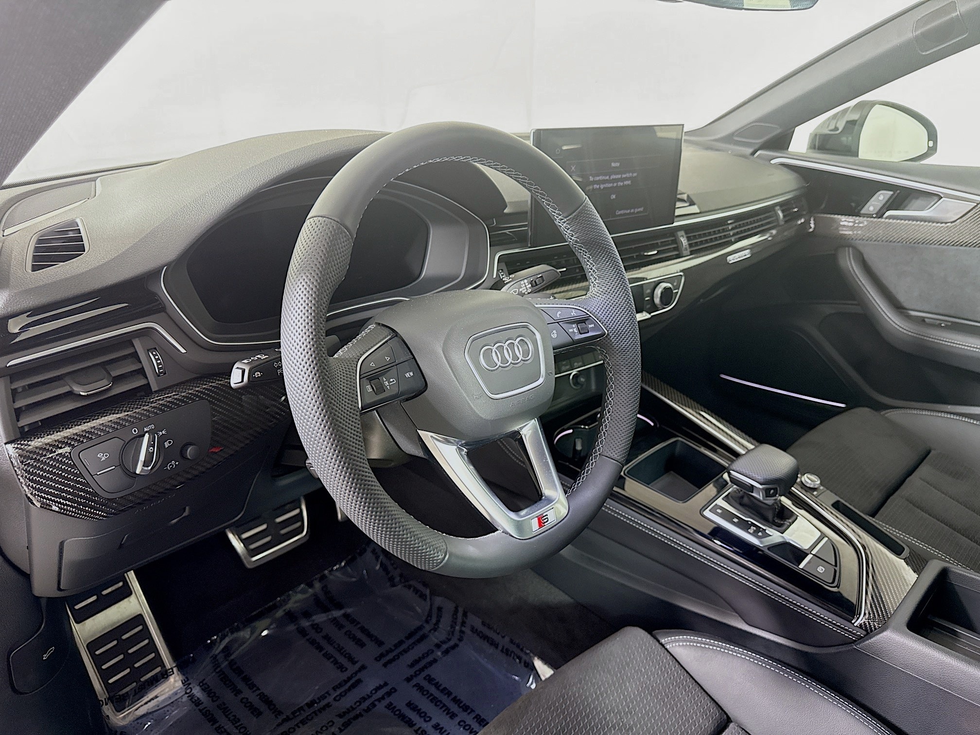 Vehicle image 9 of 33