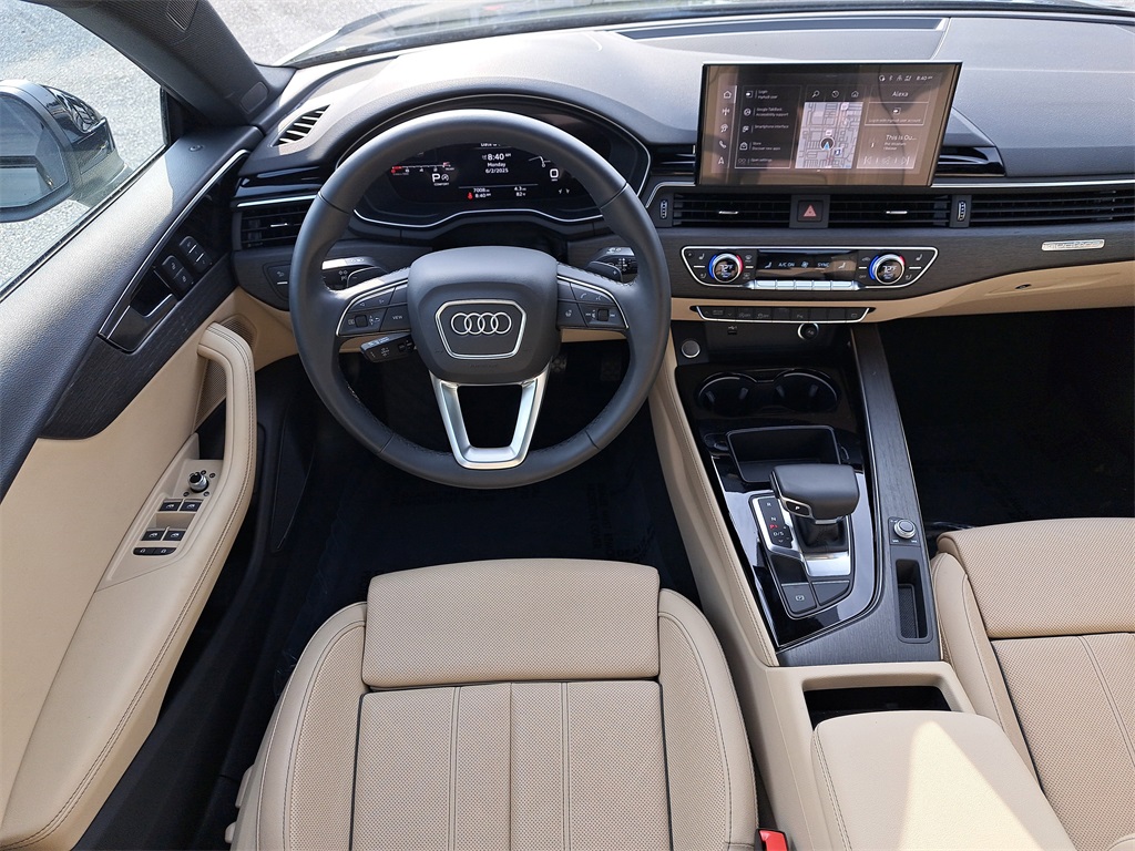 Vehicle image 15 of 31