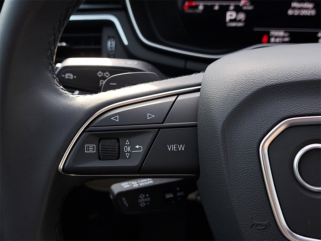Vehicle image 25 of 31
