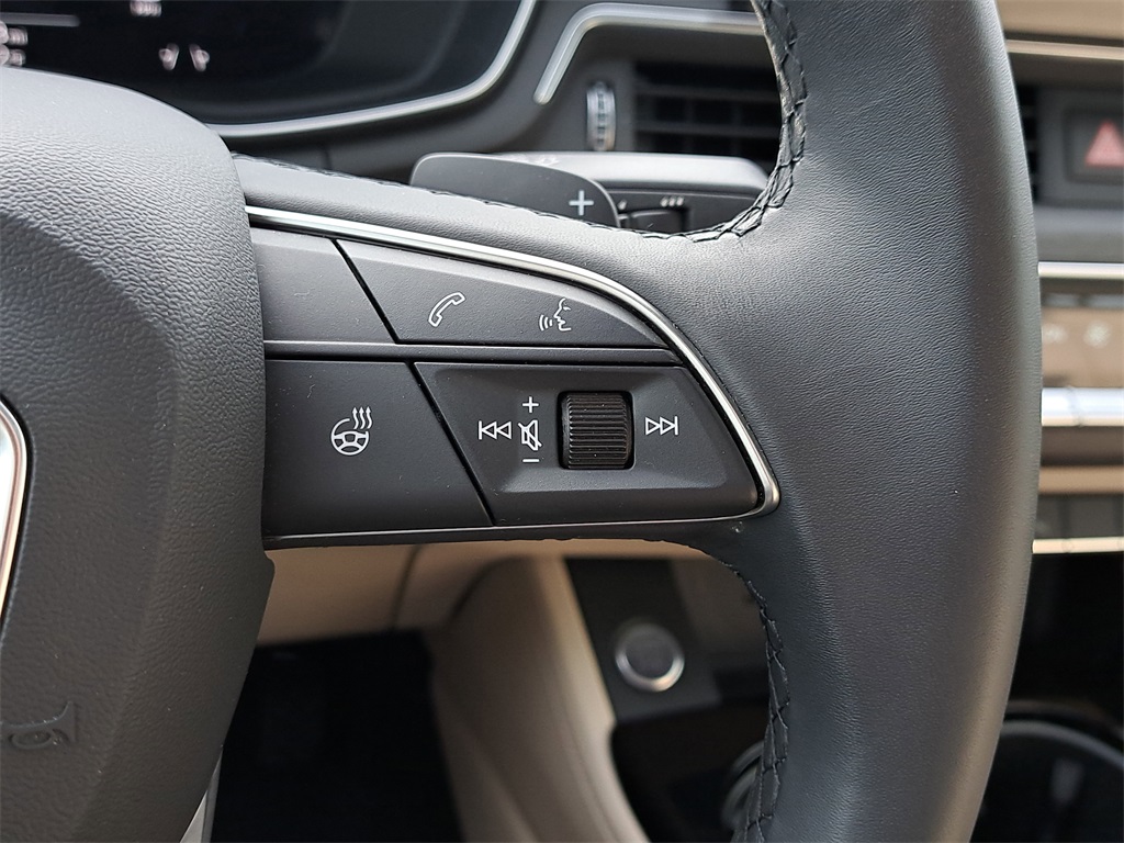Vehicle image 26 of 31