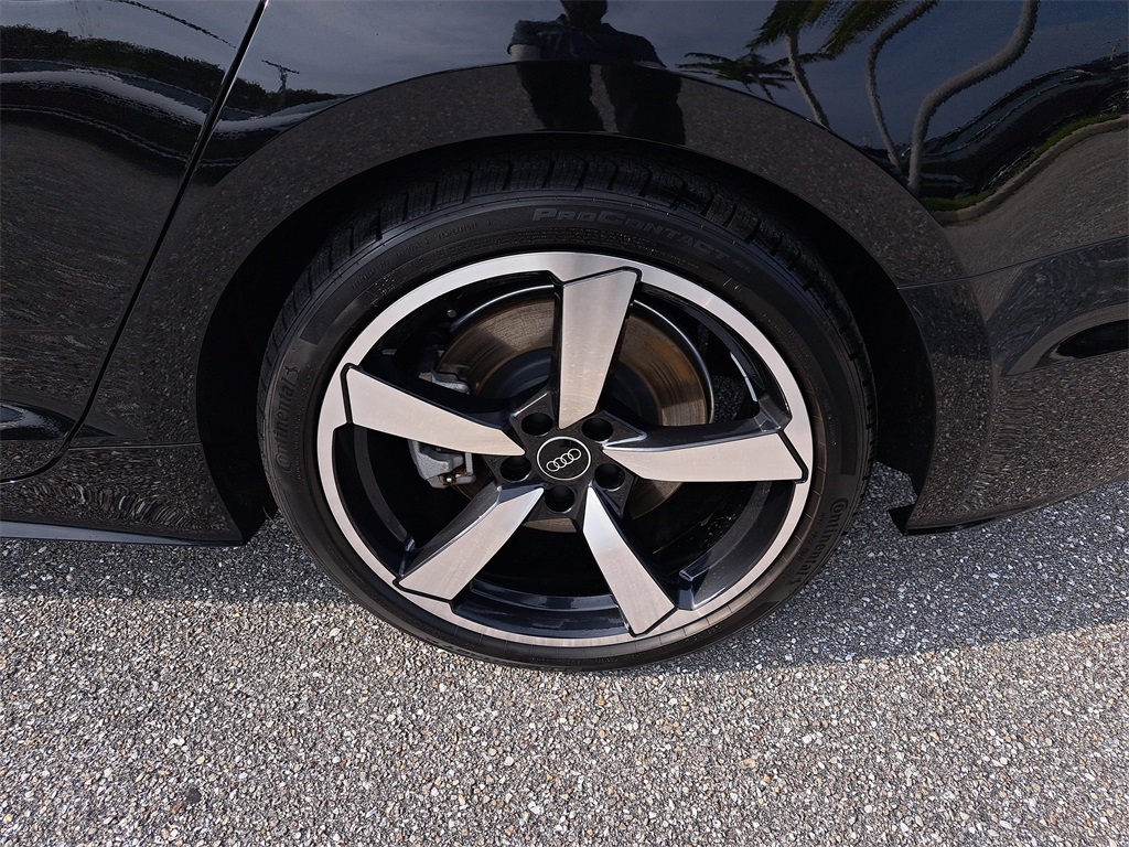 Vehicle image 9 of 31
