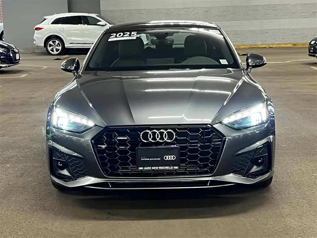 Vehicle image 3 of 31
