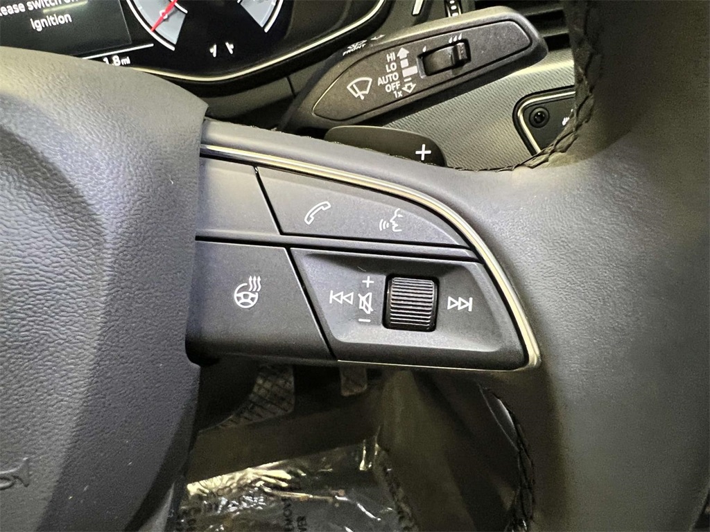 Vehicle image 19 of 31