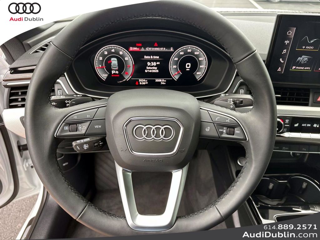 Vehicle image 17 of 34