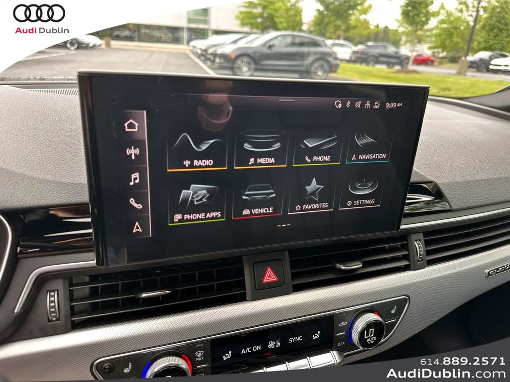 Vehicle image 20 of 34