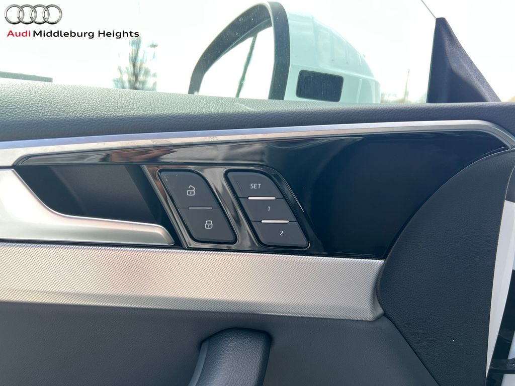 Vehicle image 44 of 44