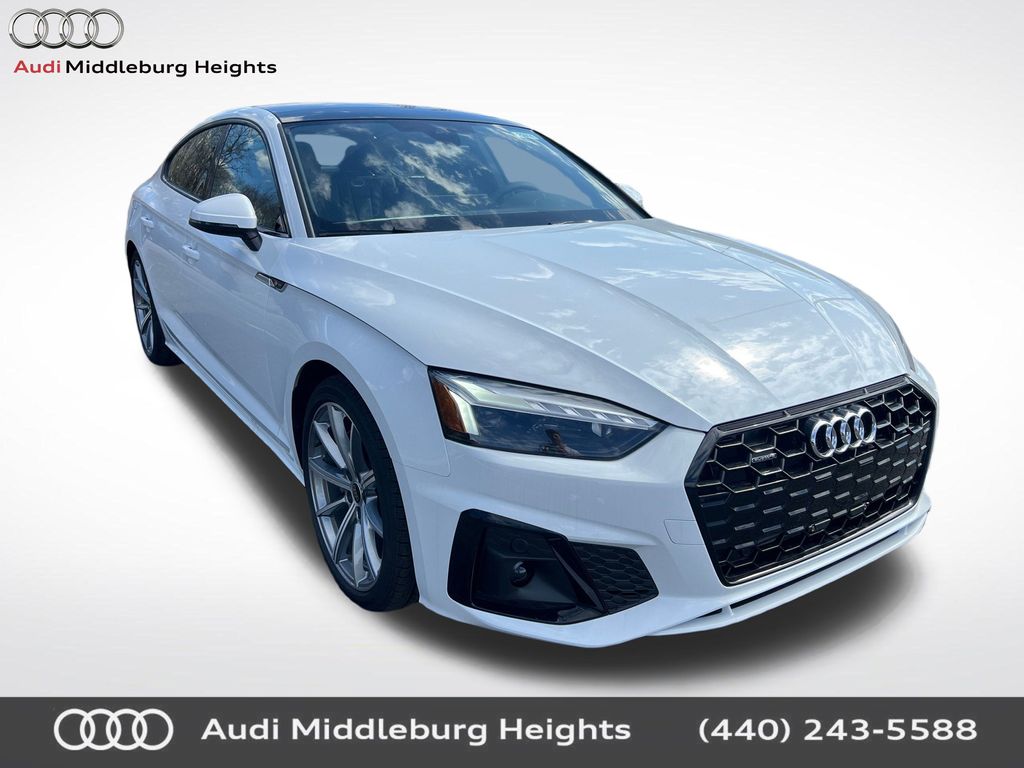 Vehicle image 4 of 44