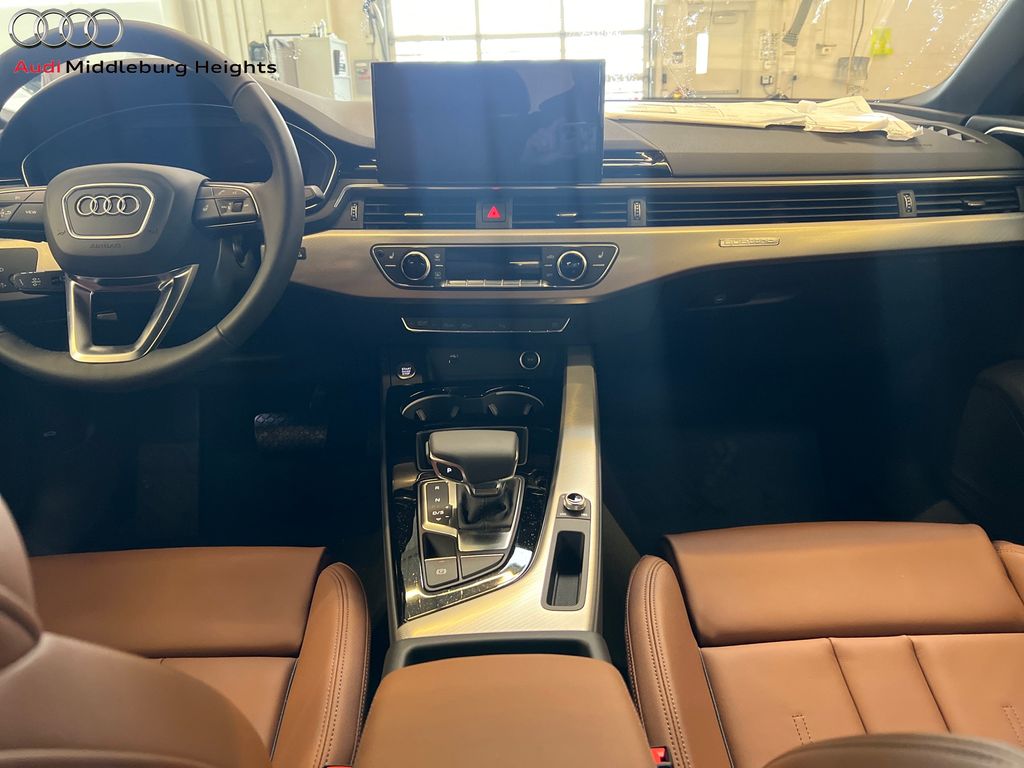 Vehicle image 19 of 45