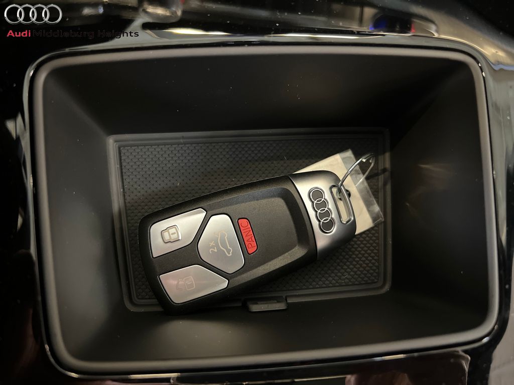 Vehicle image 30 of 45