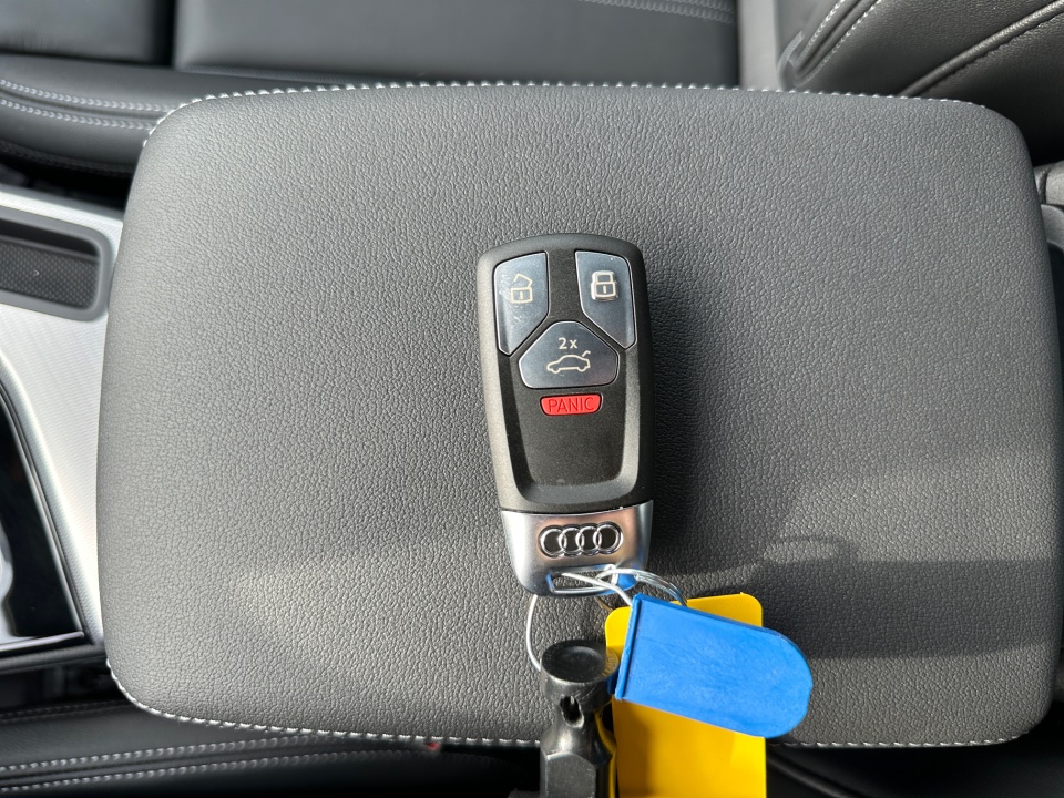 Vehicle image 34 of 35