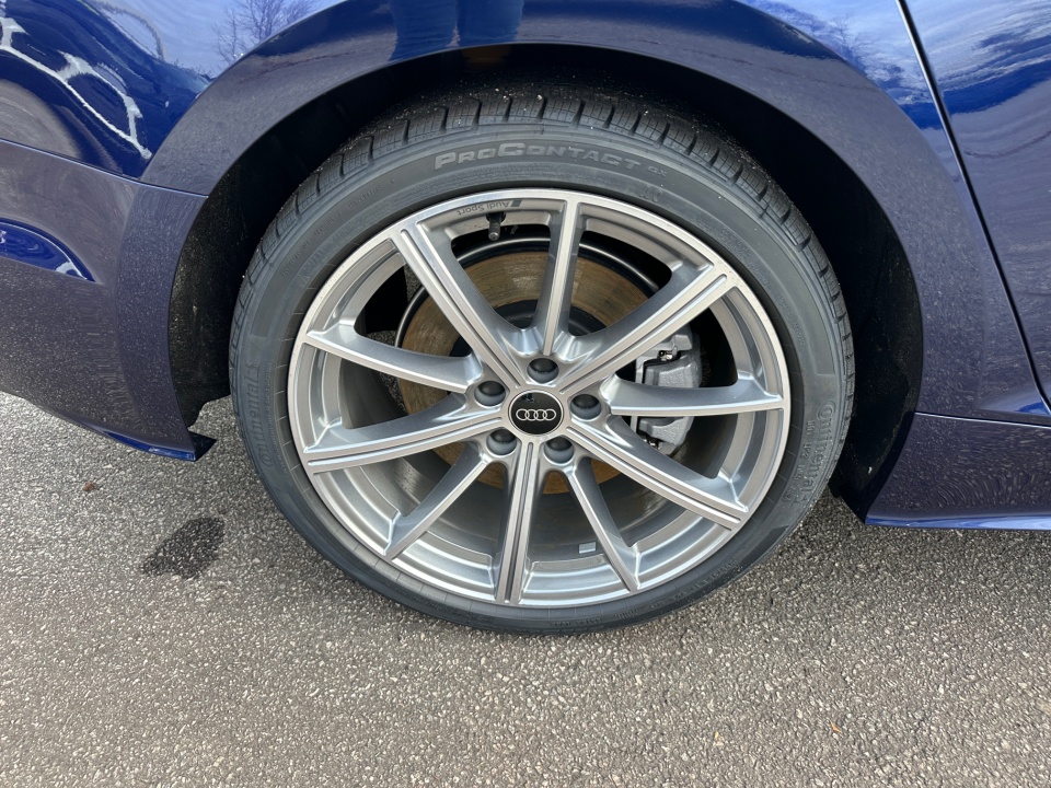 Vehicle image 23 of 35