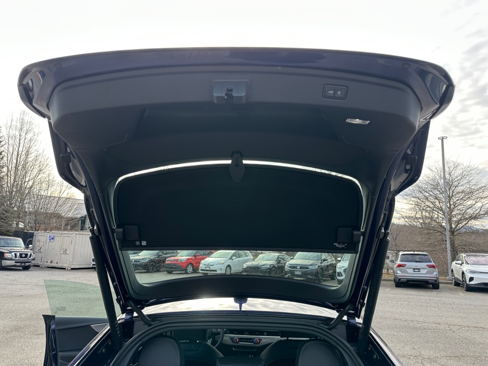 Vehicle image 14 of 35