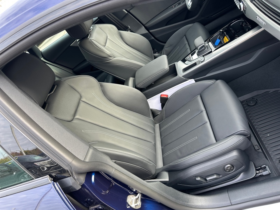 Vehicle image 28 of 35