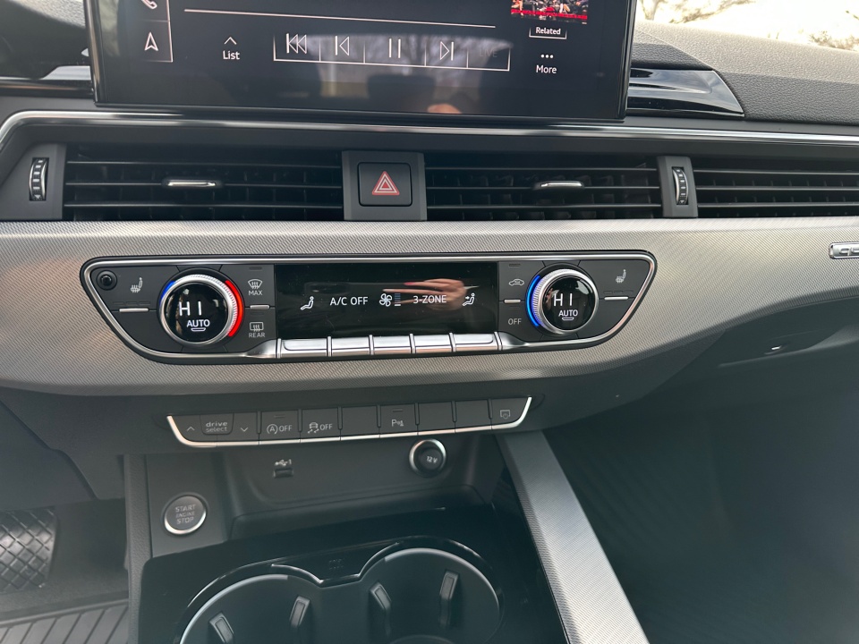 Vehicle image 18 of 35