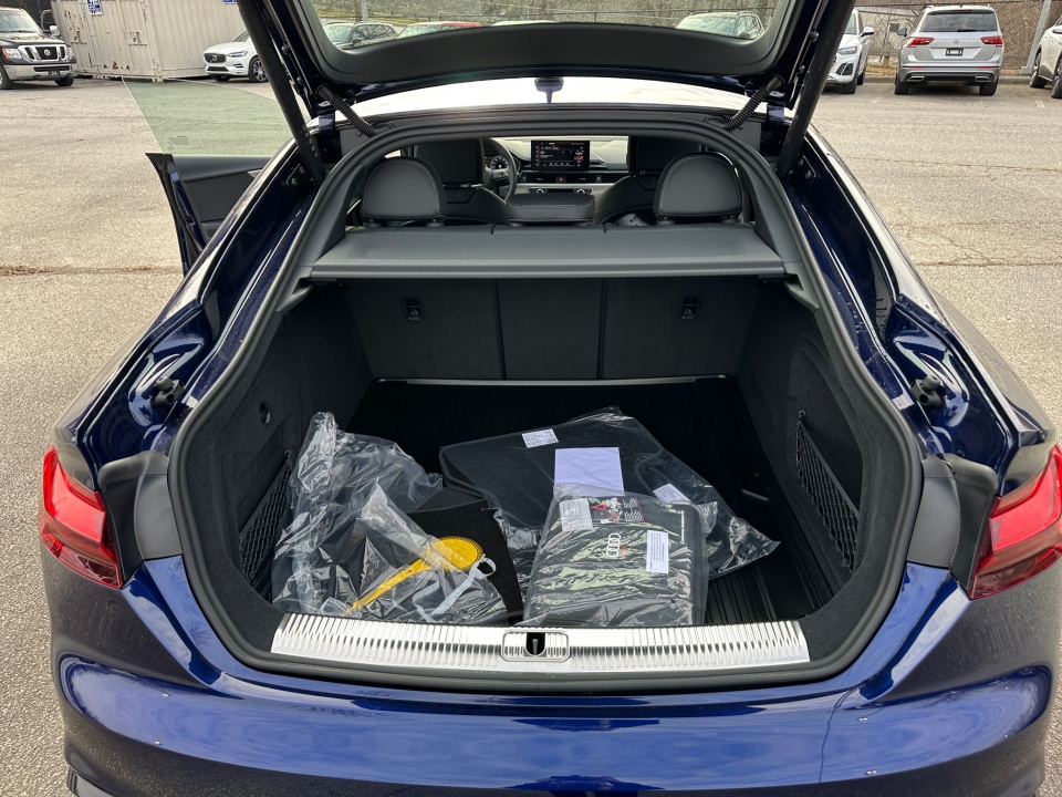 Vehicle image 15 of 35