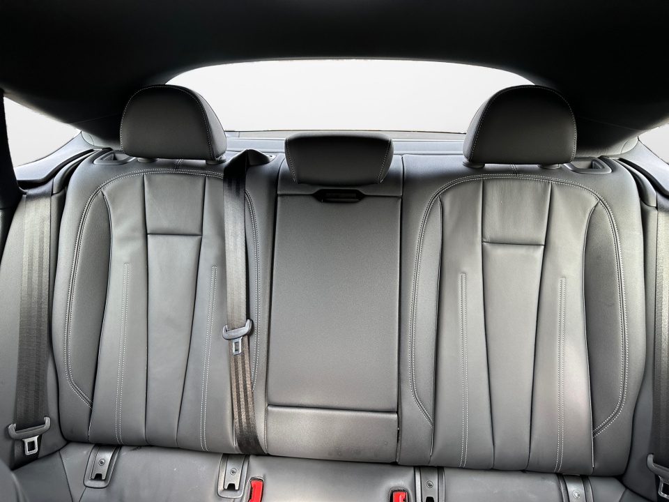 Vehicle image 12 of 35