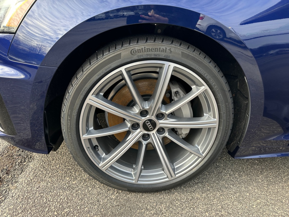 Vehicle image 27 of 35