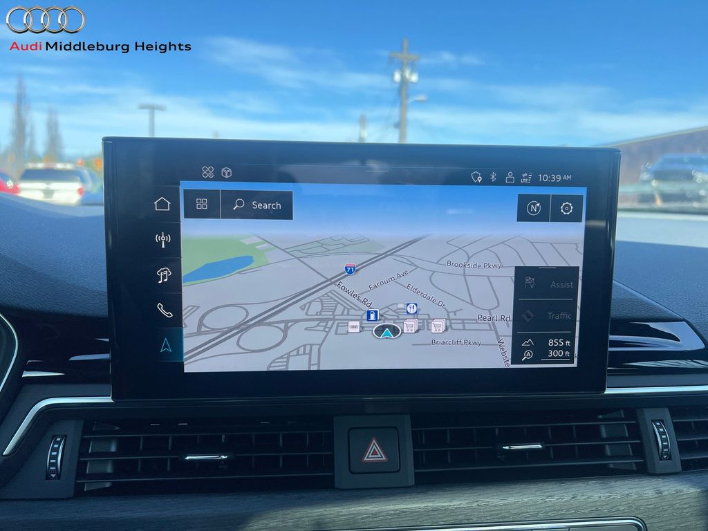 Vehicle image 23 of 41