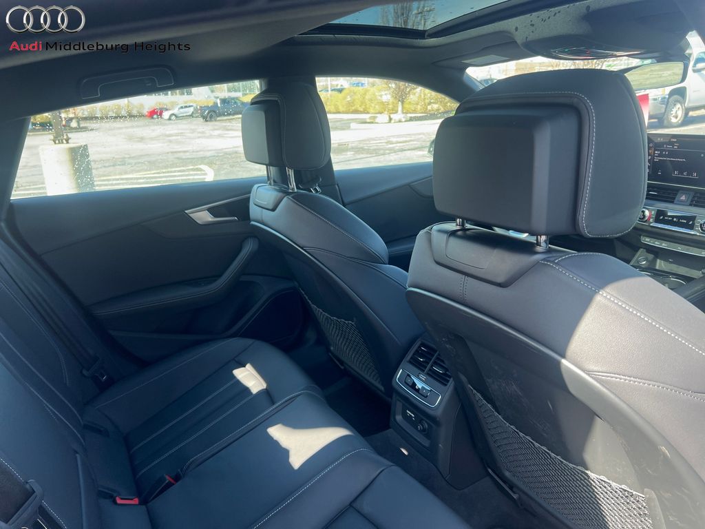 Vehicle image 13 of 41