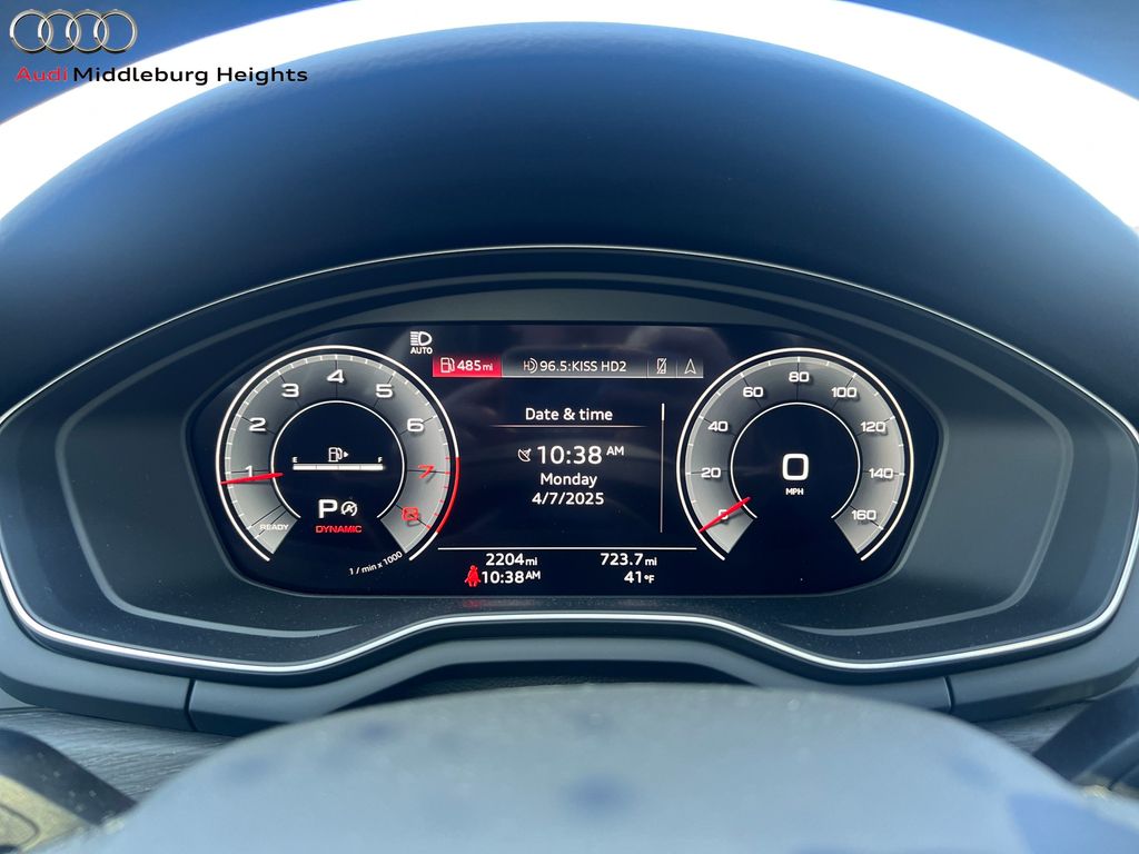 Vehicle image 22 of 41