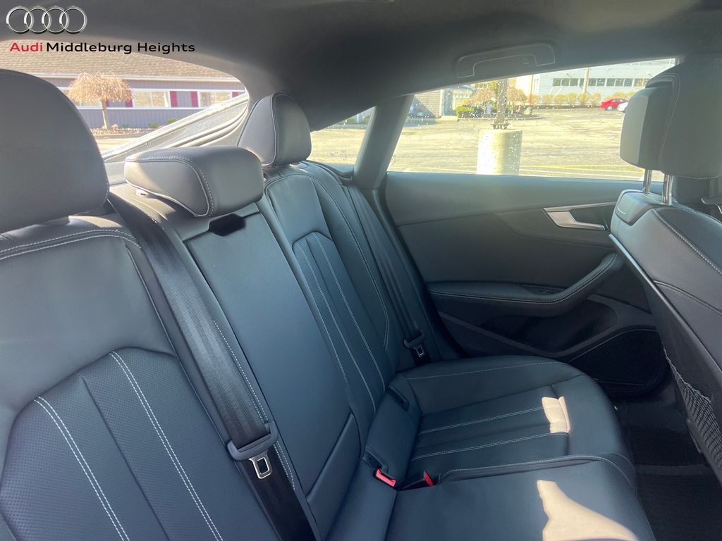 Vehicle image 12 of 41