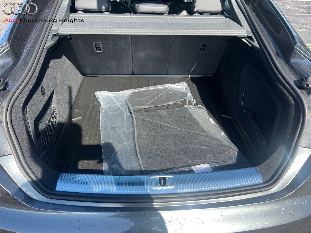 Vehicle image 10 of 41