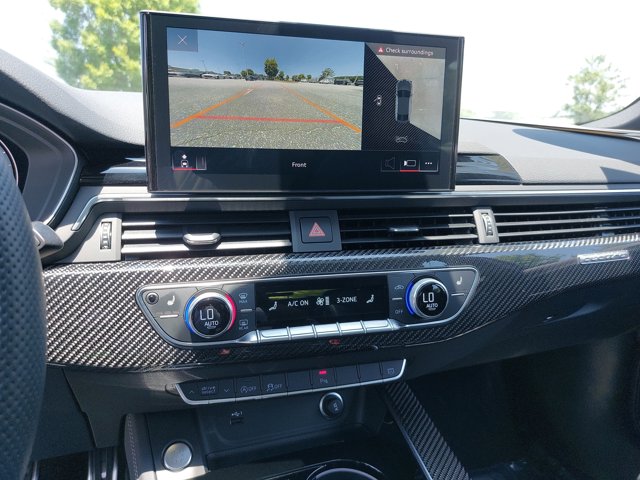 Vehicle image 20 of 36