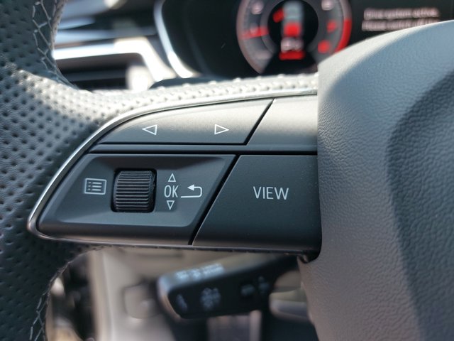 Vehicle image 17 of 36