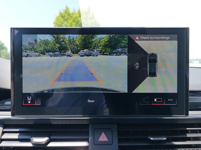 Vehicle image 24 of 36