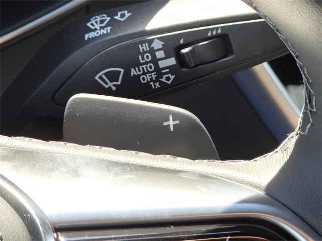 Vehicle image 23 of 47