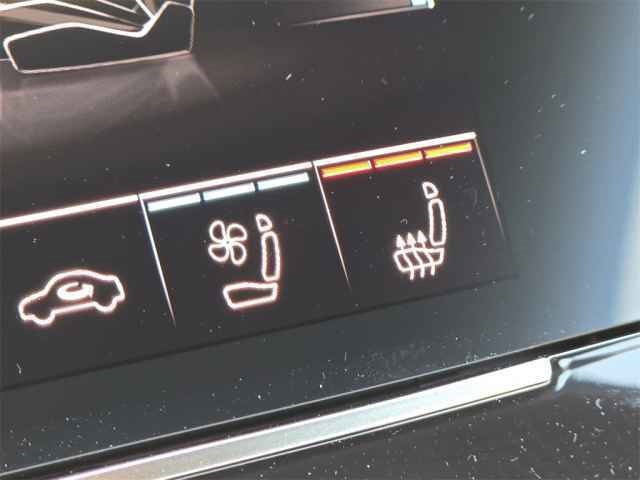 Vehicle image 19 of 47