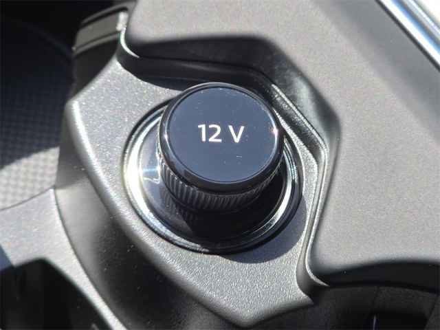 Vehicle image 18 of 47