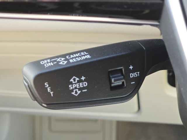 Vehicle image 24 of 45