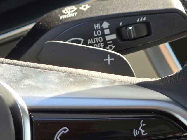 Vehicle image 23 of 45
