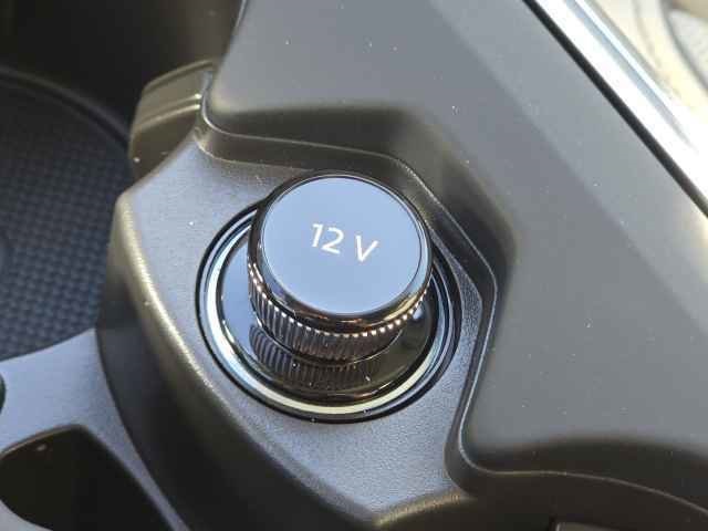Vehicle image 16 of 45