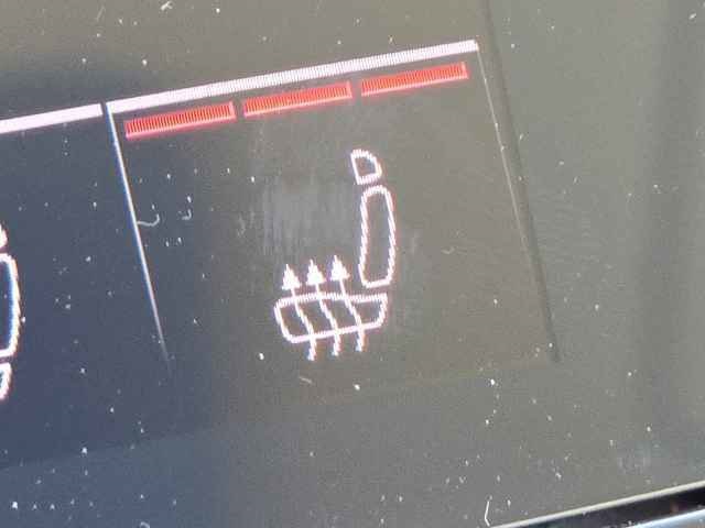 Vehicle image 17 of 45