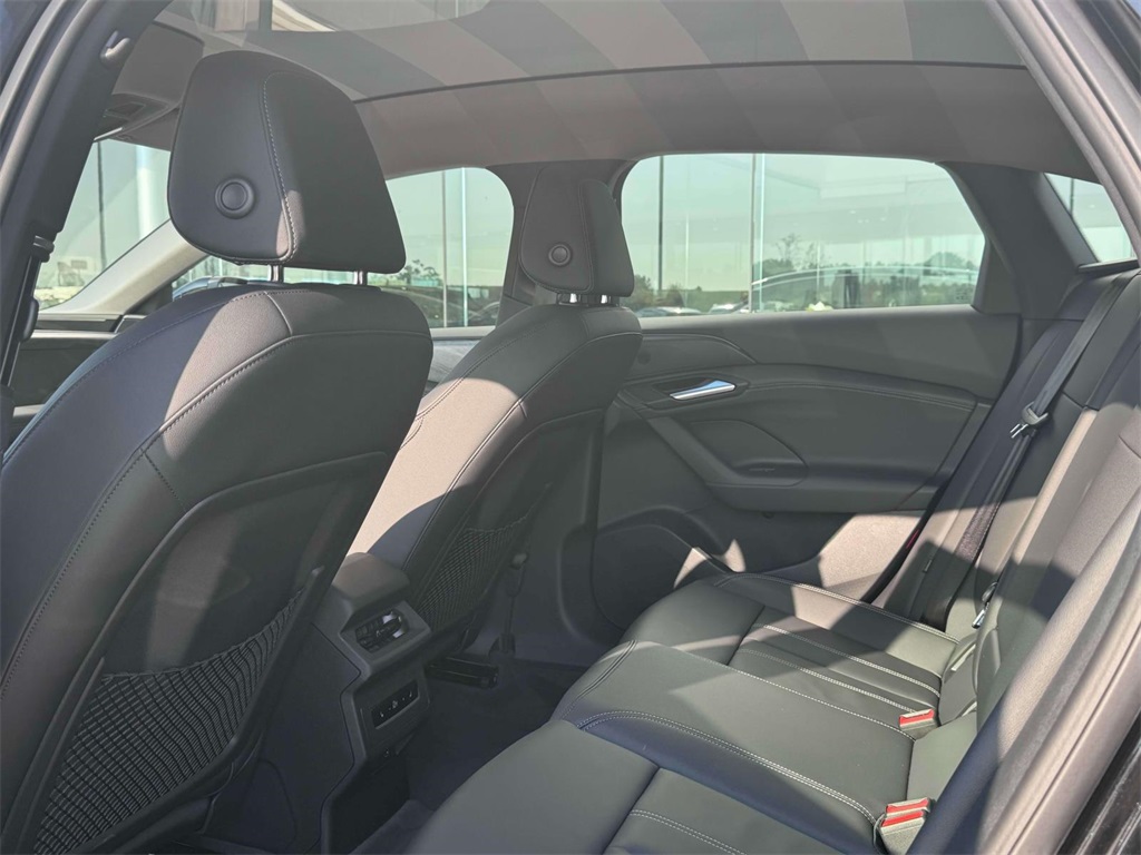 2025 Audi A6 e-tron Premium Image 10 of 21