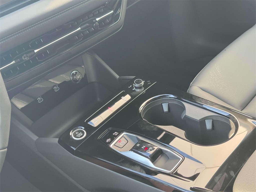 2025 Audi A6 e-tron Premium Image 17 of 21