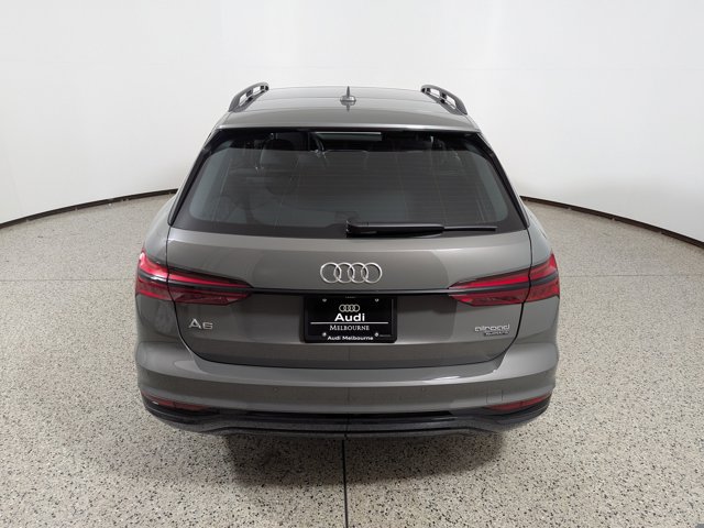 Vehicle image 7 of 21