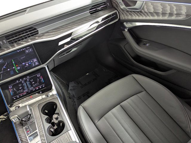 Vehicle image 12 of 21