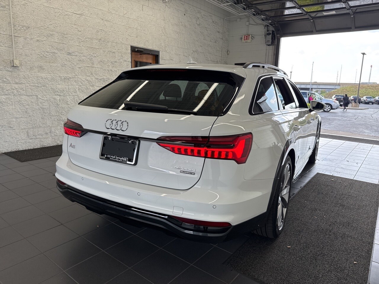 2025 Audi A6 Allroad Premium Plus Image 6 of 58