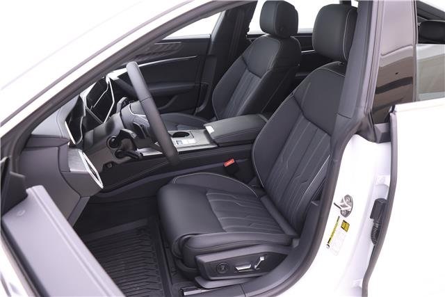 2025 Audi A7 Prestige Image 7 of 17